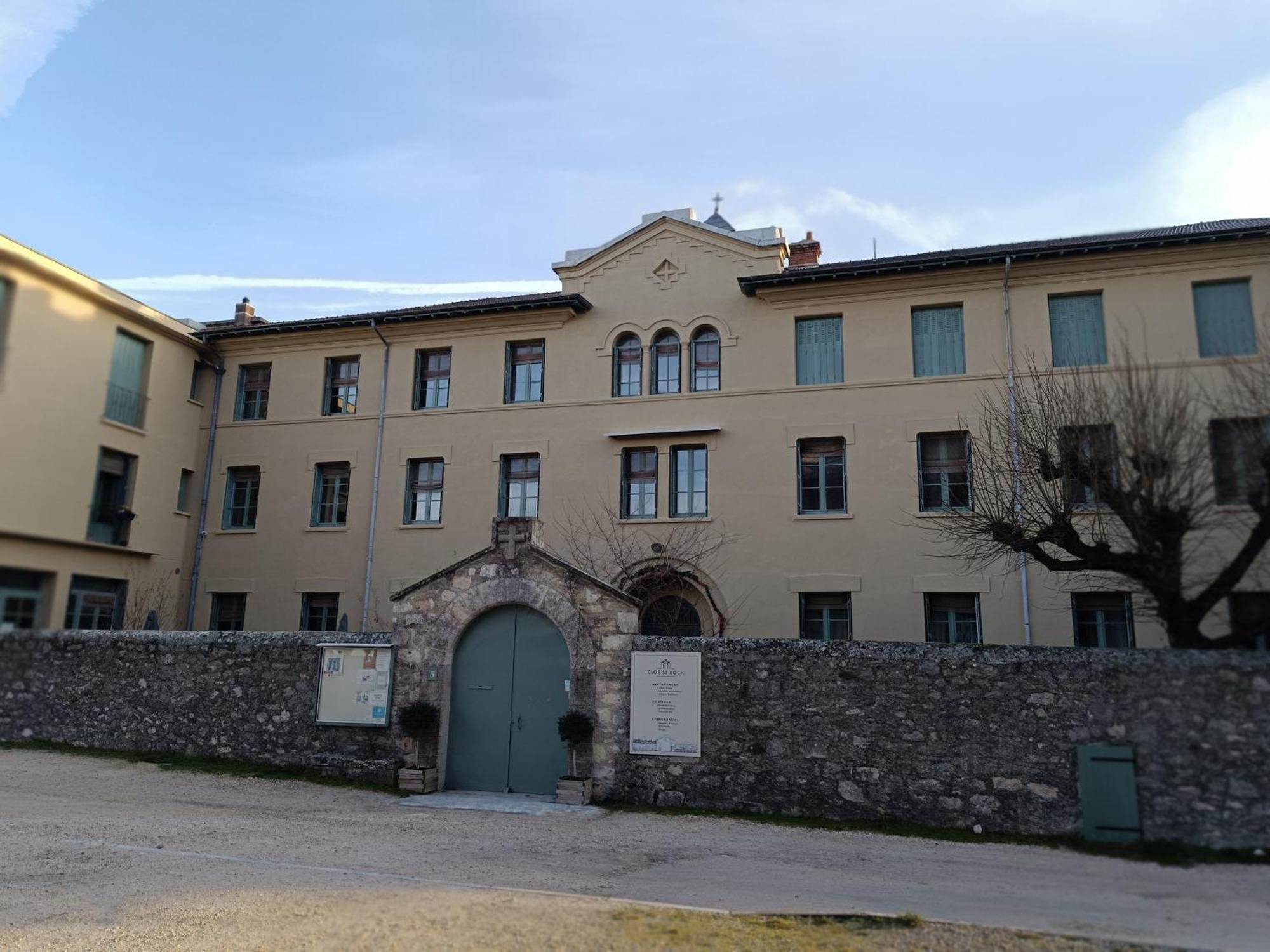 Gite D'Etape Et De Groupe Du Clos Saint Roch Viviers Экстерьер фото